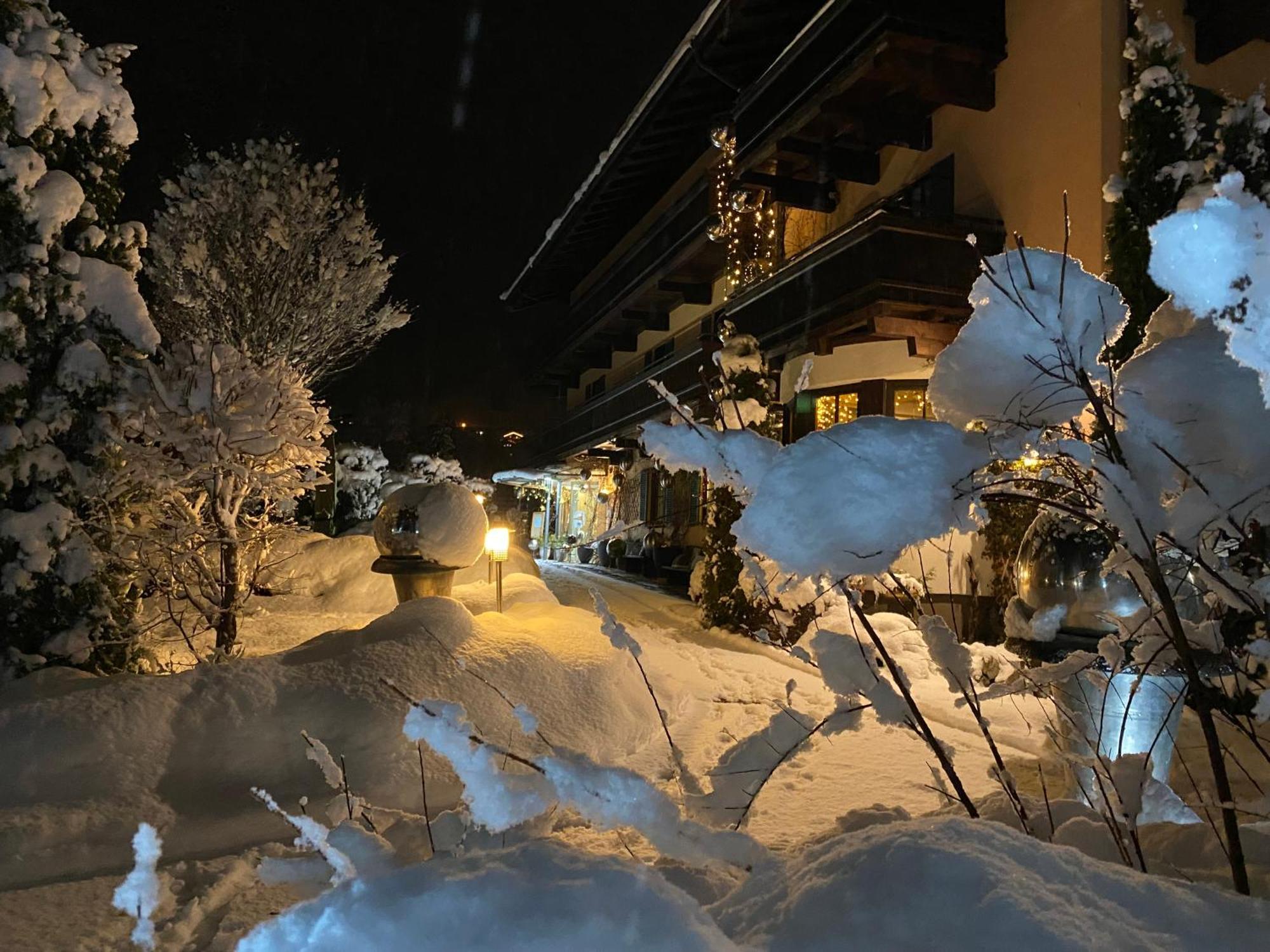 Hotel Edelweiss Kitzbuehel Exterior photo